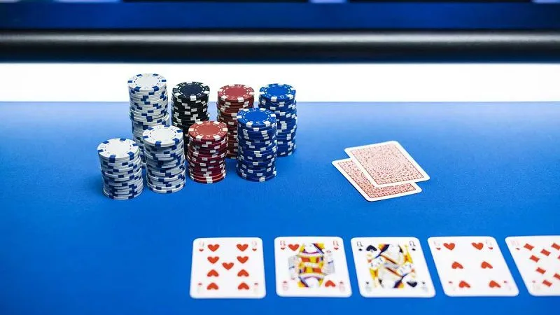 Bí Quyết Nâng Cao Tỷ Lệ Vô Địch Tournament Poker