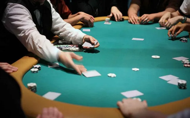 Các Giai Đoạn Chiến Thuật Trong Cách Chơi Tournament Poker
