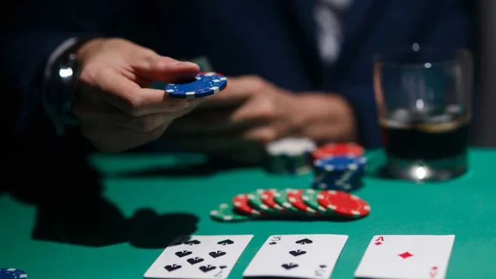 Hướng dẫn cách tính xác suất thắng trong Poker chuẩn xác nhất