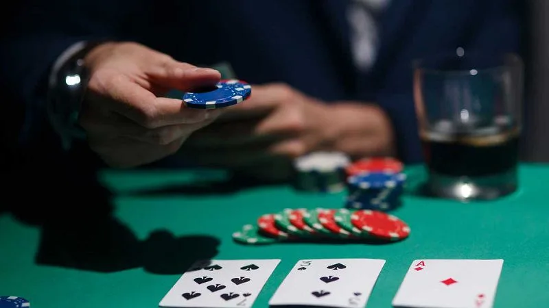 Hướng dẫn cách tính xác suất thắng trong Poker chuẩn xác nhất