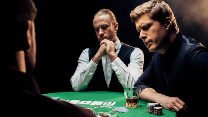 Phân Loại Các Kiểu Bluff Phổ Biến Trong Texas Hold'em