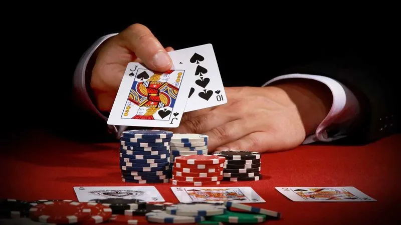 Bản Chất Của Poker Online
