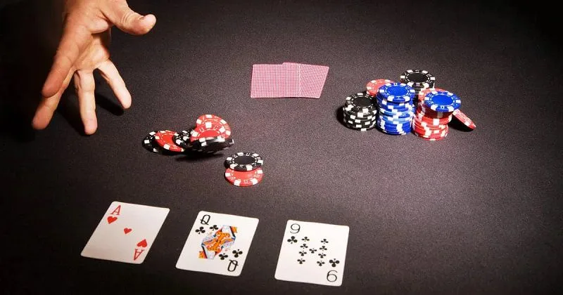 Khái Niệm Cơ Bản Về Poker Và Tiến Lên